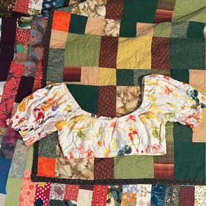 Floral cropped puff sleeve linen top Fashion Brand Company